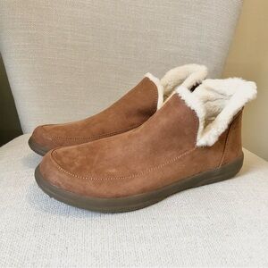 Vionic Sinclair Brown Orthopedic Faux Fur Slipper Boots
